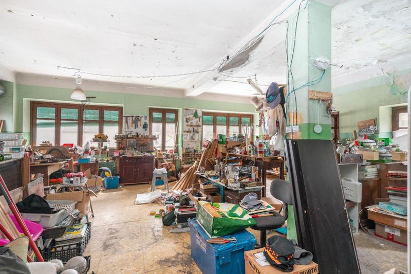 Foto ddca4f78-328d-48ea-96c9-b680566632c0. Terreny residencial a avenida leitariegos 40 a Cangas del Narcea