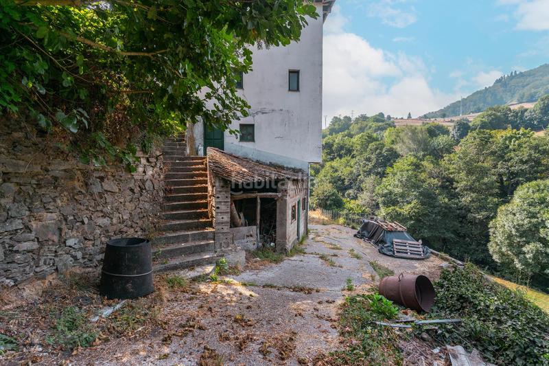 Foto e16584cf-7044-4a31-b0c2-7139db4fca4f. Terreny residencial a avenida leitariegos 40 a Cangas del Narcea