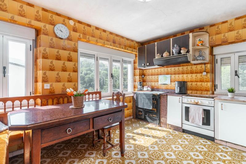 Foto e77d722b-ece3-43c0-b17d-aaa9b34a3e77. Terreny residencial a avenida leitariegos 40 a Cangas del Narcea