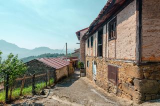 Casa a Lugar de las borias 32. Un mirador entre montañas. vivir las borias!