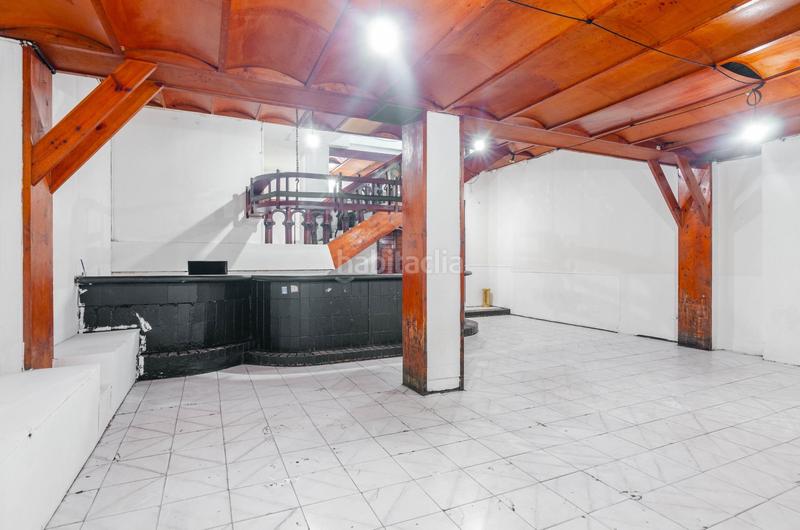 Foto 7501eb2d-136a-4592-ac9c-027589c95b1c. Locale commerciale in calle de muñoz degrain 3 in Oviedo