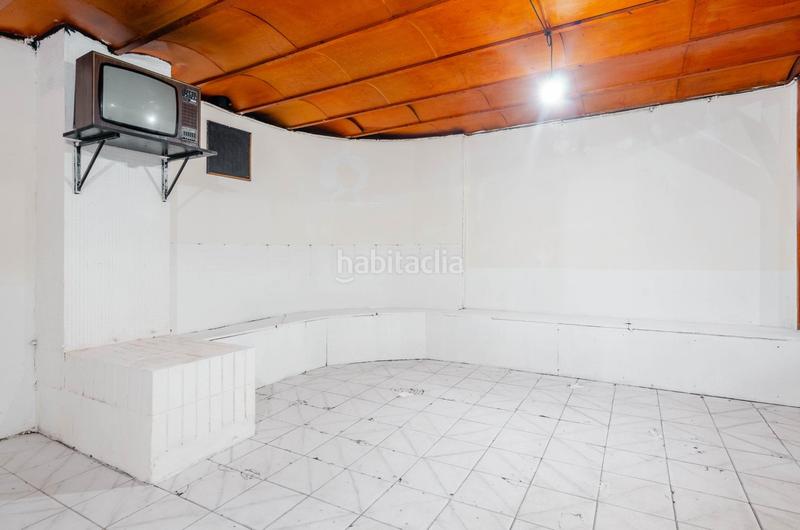 Foto 9124999e-656c-417b-b4b9-e139d426bd22. Locale commerciale in calle de muñoz degrain 3 in Oviedo