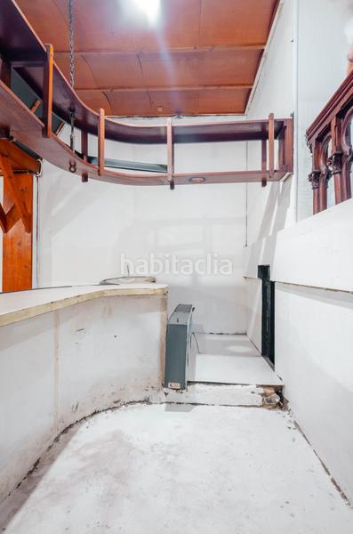 Foto 98ae20b4-0b37-48e4-a683-179488ae394c. Locale commerciale in calle de muñoz degrain 3 in Oviedo