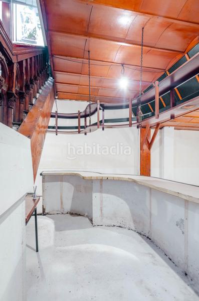 Foto cafb549e-d54d-42f8-b5ca-d4cafaef4828. Locale commerciale in calle de muñoz degrain 3 in Oviedo