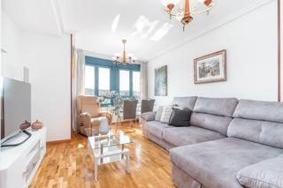 Appartement  Segadas 1. Oportunidad de inversión en oviedo piso reformado con inquilino