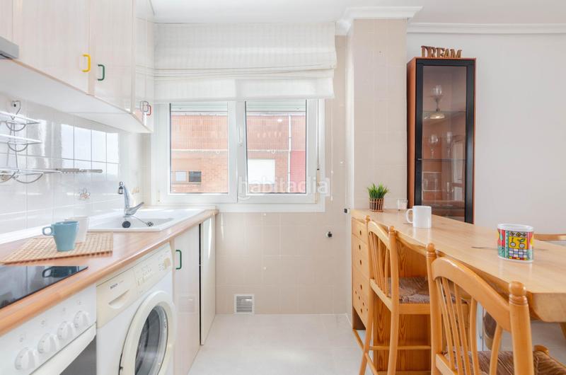 Foto 6ea846e5-a2fe-4bce-aa34-d860bfcfdf73. Àtic a juan ochoa 17 a Centro Avilés