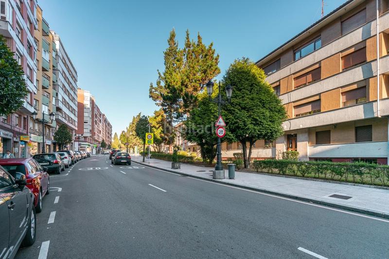 Foto 3d9bc344-bee9-46a8-bcaa-92f72551588c. Locale commerciale in alvaro florez estrada 16 in Oviedo