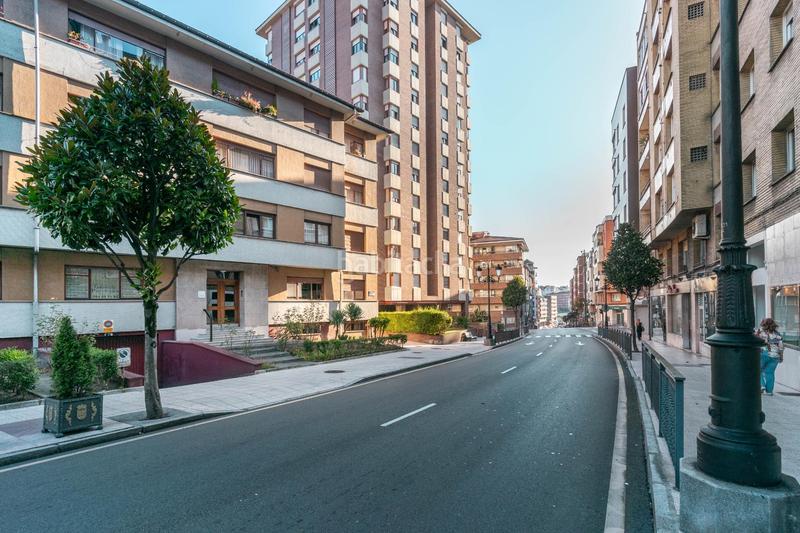 Foto de2b7d22-53ff-48d1-af59-4cebf0868ee8. Locale commerciale in alvaro florez estrada 16 in Oviedo