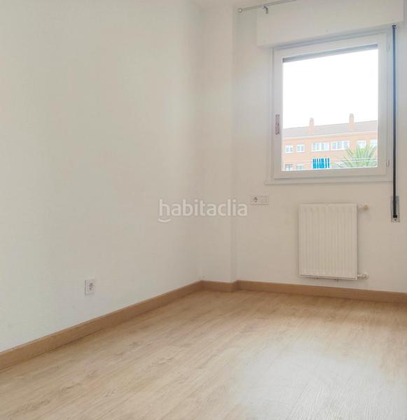 Foto 4de4948c-ca4d-4d6d-a7bb-2bea2d55fbc9. Rent flat with heating parking in nuevo Gijón Gijón