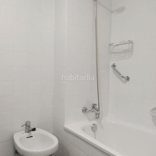 Foto c3fc20dc-8ed6-4b5f-a33d-98d1e25030e6. Rent flat with heating parking in nuevo Gijón Gijón