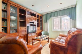 Flat in Avenida sama de 1. Oportunidad en el centro de mieres para entrar a vivir