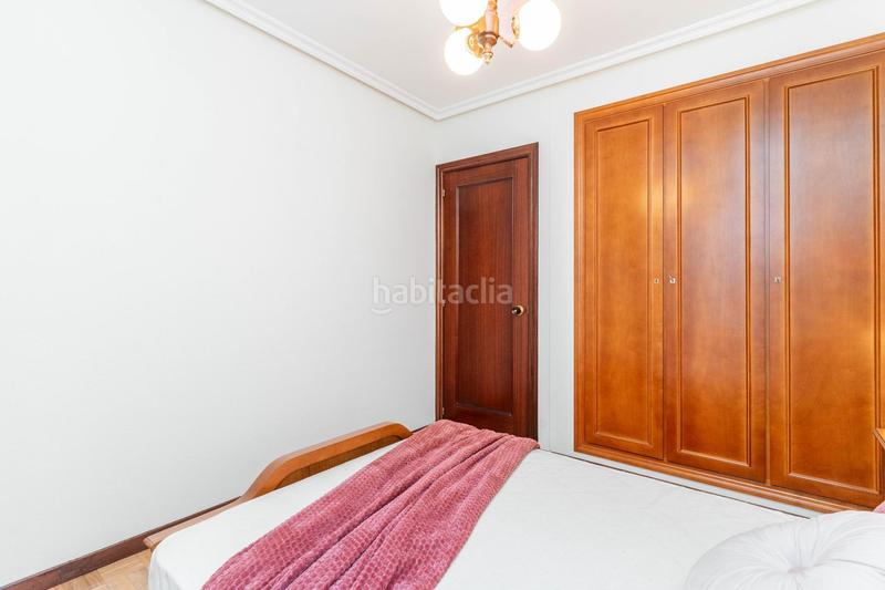 Foto ac9d04ca-687a-4350-b2ad-370761dbd5b4. Pis a calle hermanos gonzález blanco 9 a Luanco-Aramar-Antromero Gozón