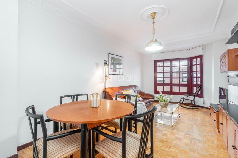 Foto deb7aaed-eaa0-43dd-b59a-85bb12d598ea. Pis a calle hermanos gonzález blanco 9 a Luanco-Aramar-Antromero Gozón