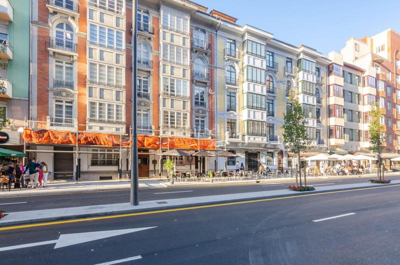 Foto 302226fe-4df5-4230-9691-4dd0c9e87e2d. Affitto locale commerciale in avenida de galicia 22 in Oviedo