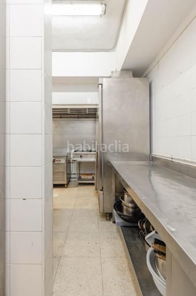 Foto 6834e7a0-80a1-4a53-af10-be798da41f31. Lloguer local comercial a avenida de galicia 22 a Oviedo