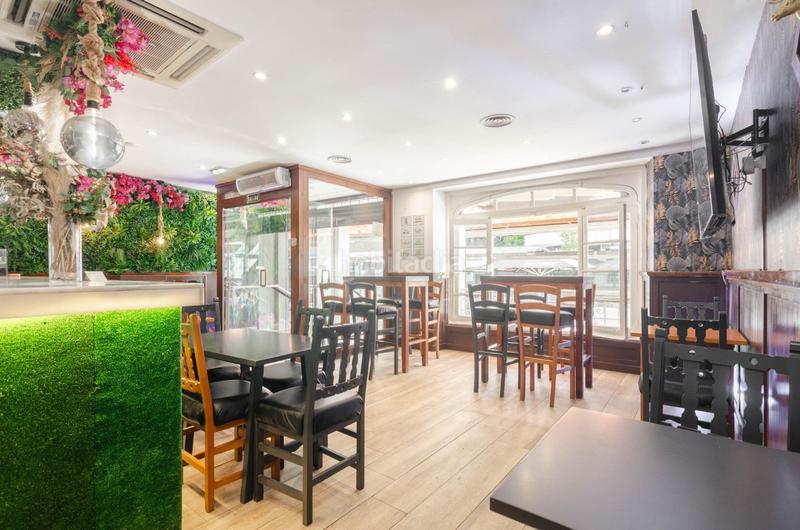 Foto e8a987ed-3577-42e2-9f23-fe3ad5458ac6. Lloguer local comercial a avenida de galicia 22 a Oviedo