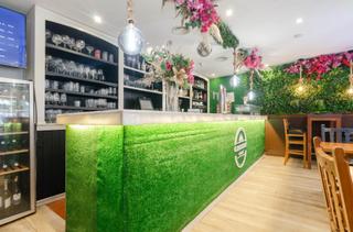 Business premise in Avenida de Galicia 22