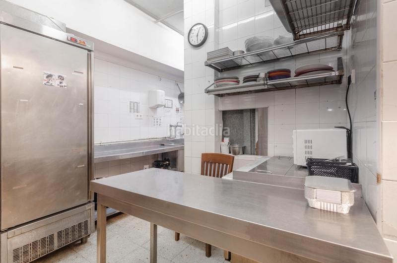 Foto c32ef14d-557f-482f-a859-ae253071ee5f. Rent business premise in avenida de galicia 22 in Oviedo