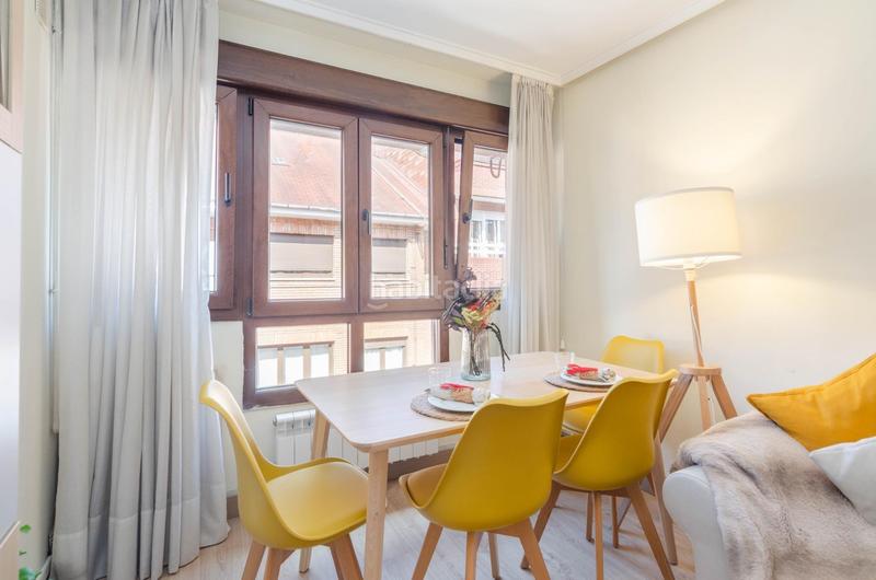 Foto 0de940a2-48ae-48b9-b7bd-ac281fc0769c. Alquiler apartamento en facetos 5 alquiler apartamento cfacetos en Oviedo