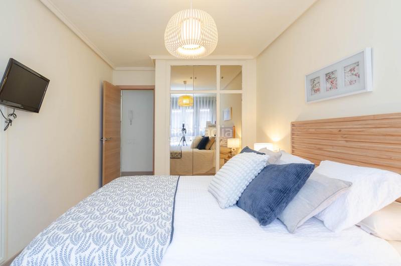 Foto 4c31a06b-47f6-410f-9060-17a1ab20af9b. Alquiler apartamento en facetos 5 alquiler apartamento cfacetos en Oviedo