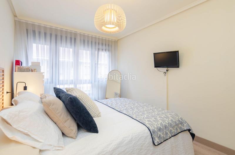 Foto 91f10bcf-a266-442b-9d0e-5c1c3e8f7ece. Lloguer apartament a facetos 5 a Argañosa Oviedo