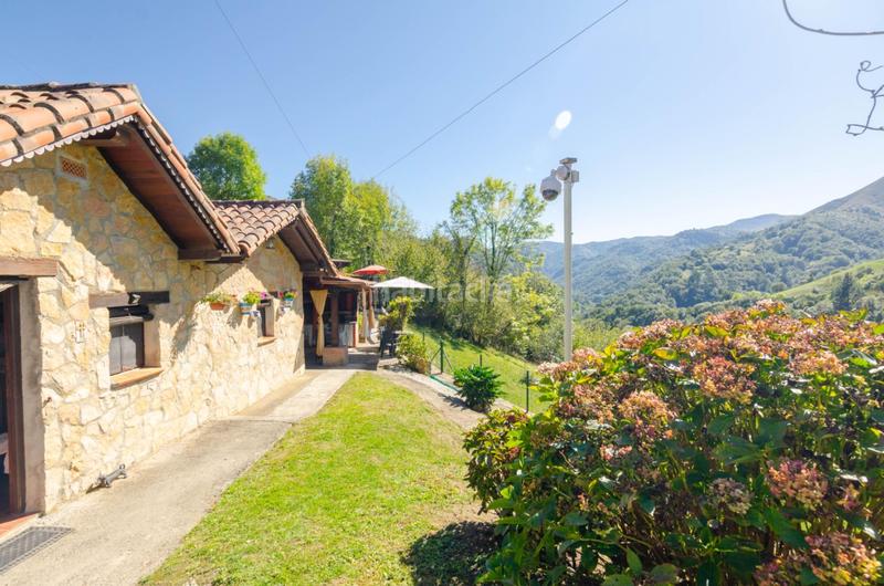 Foto a24c7ad1-f9a7-4869-bc9e-bc67cbf91532. Maison dans la travesera 2 dans Piloña