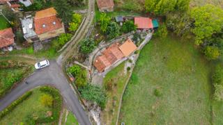 Casa  La travesera 2. Casa en el corazón de asturias
