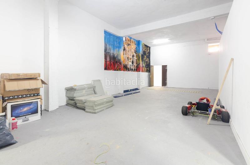 Foto 2afb9e35-fda8-4c27-8991-da68f6216bcd. Local comercial a calle de fernando alonso díaz 19 a Oviedo