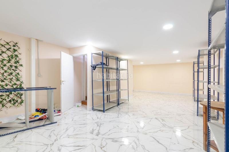 Foto 3497f595-14f1-442e-ba94-60a5085dcbdc. Local comercial a calle de fernando alonso díaz 19 a Oviedo