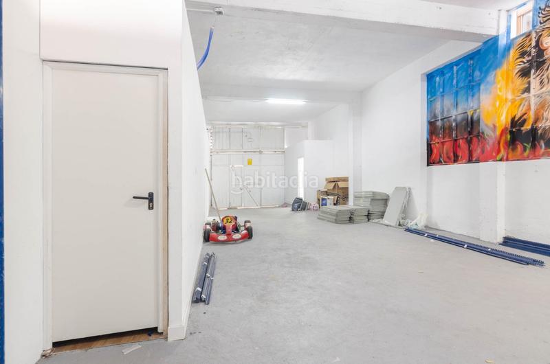 Foto a7a30696-559d-405f-8132-09f5d542d4b9. Local comercial a calle de fernando alonso díaz 19 a Oviedo