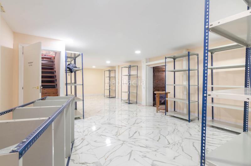 Foto abfd1e10-1502-42b3-b4e1-734bf04e4d00. Local comercial a calle de fernando alonso díaz 19 a Oviedo