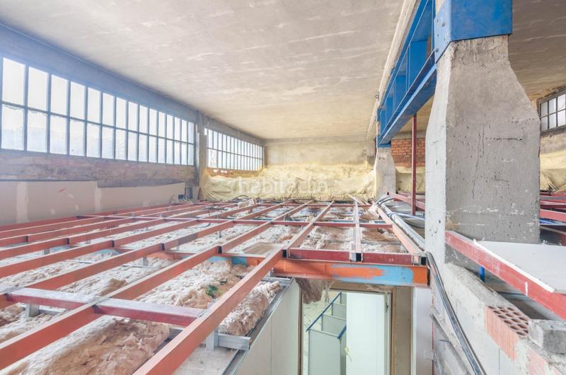 Foto bc027f7e-0e34-435e-ad8d-f21ea7499ddc. Local comercial a calle de fernando alonso díaz 19 a Oviedo