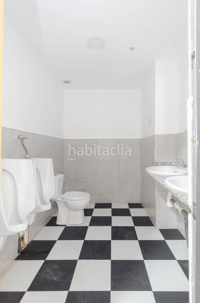 Foto e06628d3-43fc-4d5d-9939-d5b8e54efdab. Local comercial a calle de fernando alonso díaz 19 a Oviedo