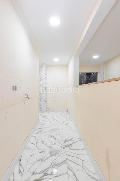 Foto f1f271e8-f9d8-4027-9857-b34861b8d55b. Local comercial a calle de fernando alonso díaz 19 a Oviedo