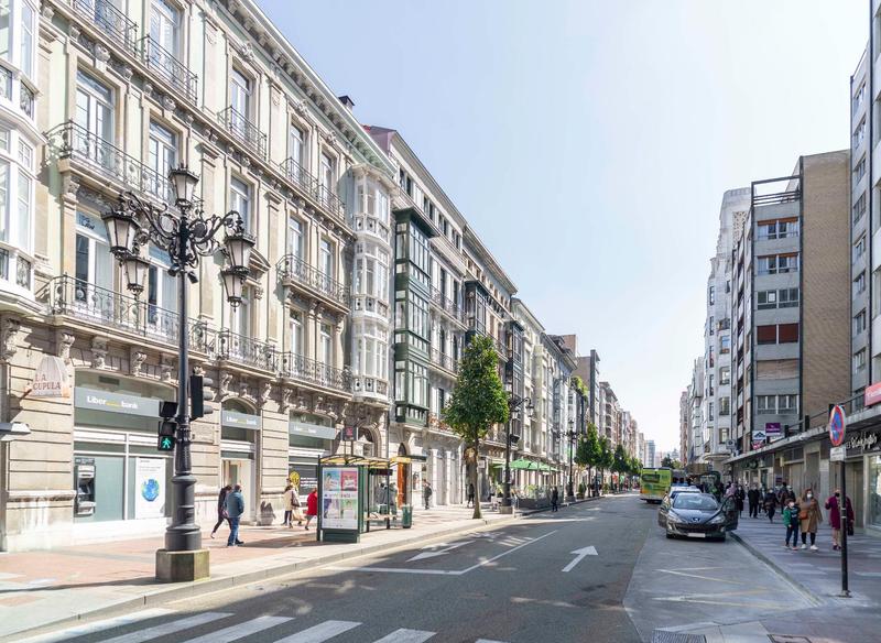 Foto 8b192df9-f530-4429-b31e-ceb225194b71. Pis a calle de la independencia 22 a Parque San Francisco - Uría Oviedo