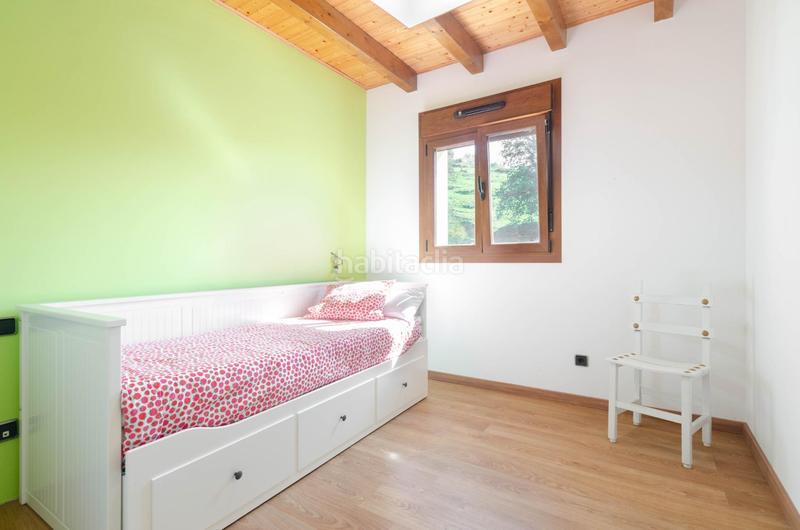 Foto 8d8c5e3e-52d5-4ef6-b317-8fbef9103b92. Casa in lugar cantil 0 in Parroquias Sur - La Manjoya Oviedo