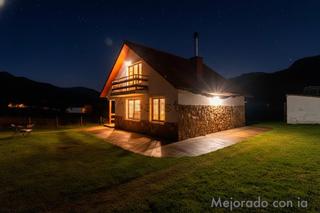 Casa  Diseminado. Casa de montaña autosuficiente en vega del pino burón