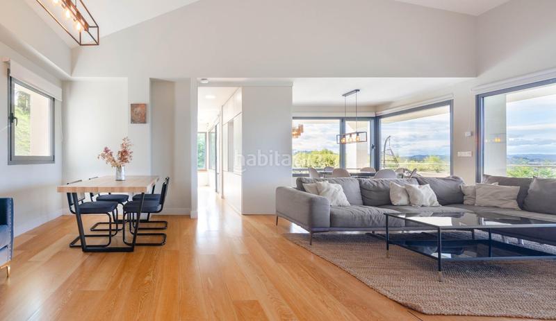 Foto 440626b7-6a27-46a5-a3ae-bedecef7cc7a. Chalet in camino del cantu in Cabueñes Gijón