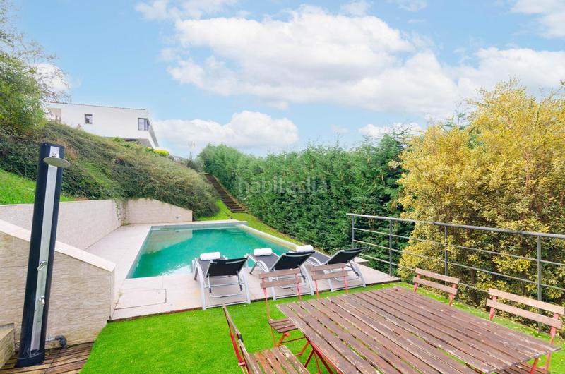 Foto fd1dfab5-7711-48e0-8896-438cd8d9ef6a. Chalet in camino del cantu in Cabueñes Gijón