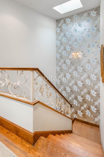 Foto 0aabb72b-c6fc-4138-a74b-044c8cb3f895. Casa adossada a avenida pablo picass0 48 a La Felguera Langreo