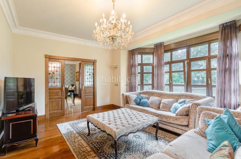 Foto 57427c91-b11a-4862-b53f-daa1af9a05ad. Casa adossada a avenida pablo picass0 48 a La Felguera Langreo