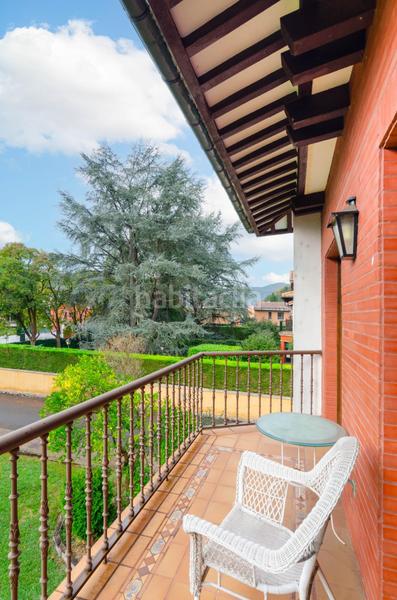 Foto 62864bbd-ff9f-401e-a238-5c052166de3e. Casa adossada a avenida pablo picass0 48 a La Felguera Langreo