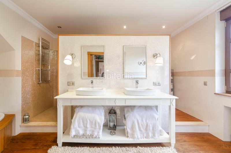 Foto bc68e31c-86ad-4382-9738-5a291ce0838d. Casa adossada a avenida pablo picass0 48 a La Felguera Langreo