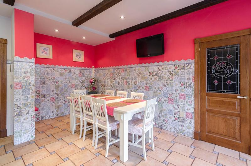 Foto e67615fb-f811-48e5-90ab-b41ade4bc03d. Casa adossada a avenida pablo picass0 48 a La Felguera Langreo