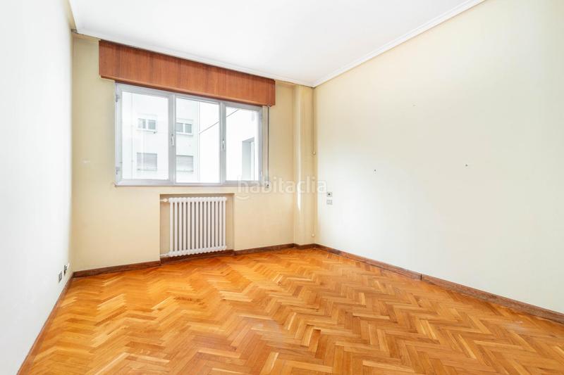 Foto 27ddc1dd-b034-4560-ae9d-ce213e874183. Pis a calle de santa susana 27 a Parque San Francisco - Uría Oviedo