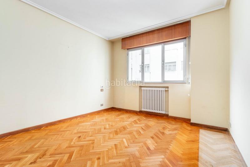 Foto 2e7c8b44-face-448b-8acc-25cee57cbe97. Pis a calle de santa susana 27 a Parque San Francisco - Uría Oviedo