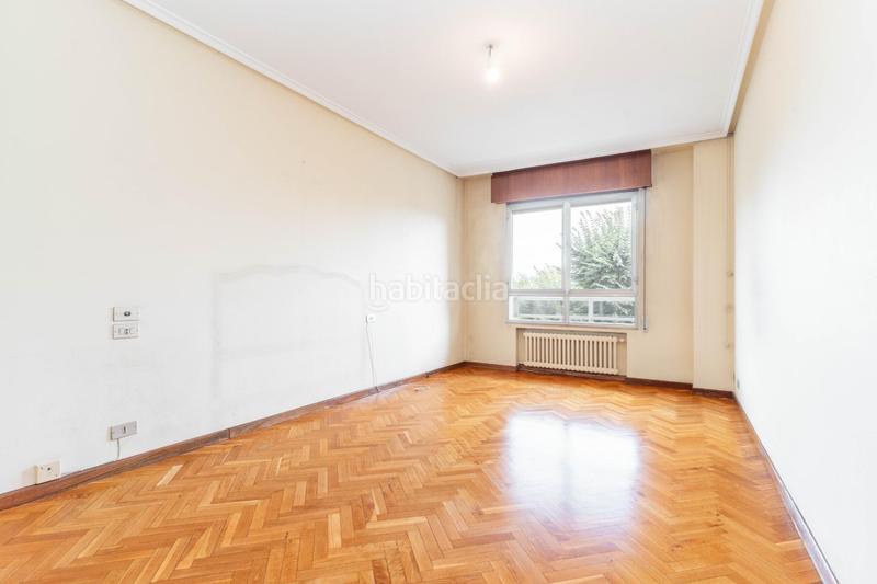 Foto 7ddd92ca-2541-466e-b54e-39f9626fe3ec. Pis a calle de santa susana 27 a Parque San Francisco - Uría Oviedo