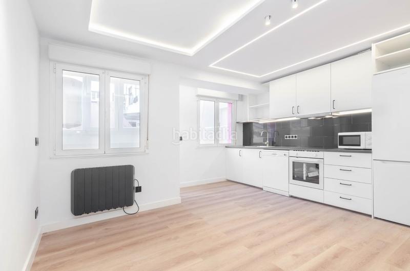 Foto 0e4400ef-55b4-4daf-81ef-b42eafb732cf. Pis a calle de los pedregales 16 a Laviada Gijón