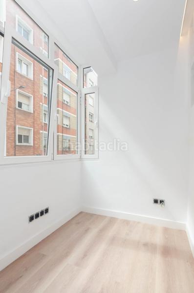 Foto 14023ee6-c3df-476c-89ed-b7b067bc55f1. Pis a calle de los pedregales 16 a Laviada Gijón