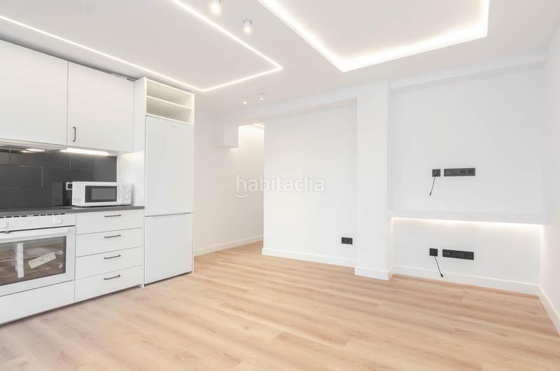 Foto 2a17bc89-39d8-4901-b02d-321e52a828d4. Pis a calle de los pedregales 16 a Laviada Gijón